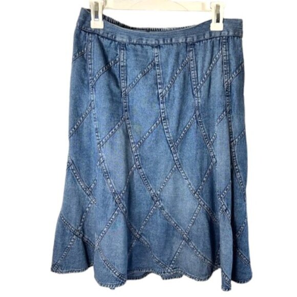 Studio West Dresses & Skirts - Studio West Denim Women’s Skirt with Back Elastic Waist Size Medium
